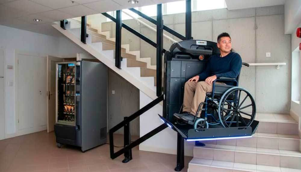 Instalación de salvaescaleras en Jaén para personas y sillas de ruedas